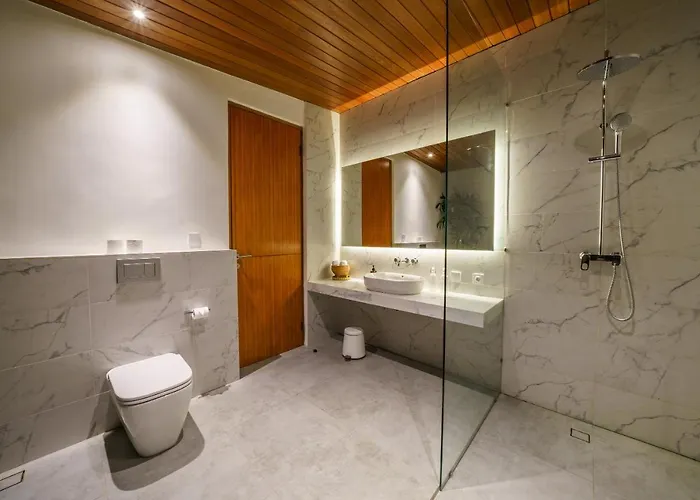 Satiya - Unique And Stylish 4-bdr Pool In Pererenan! Villa *