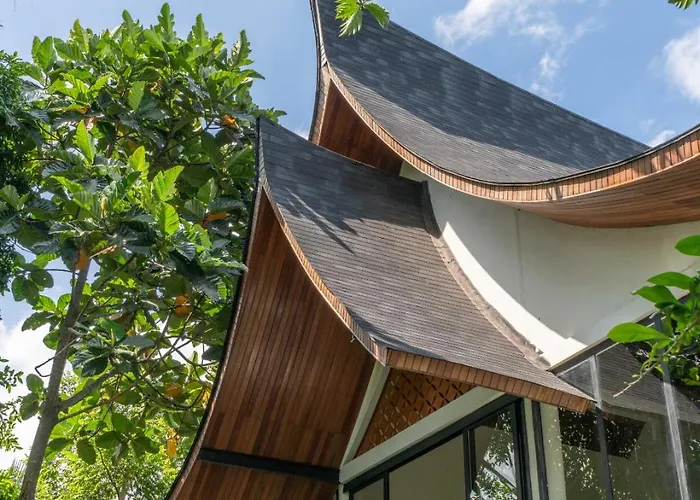 Satiya - Unique And Stylish 4-bdr Pool In Pererenan! *